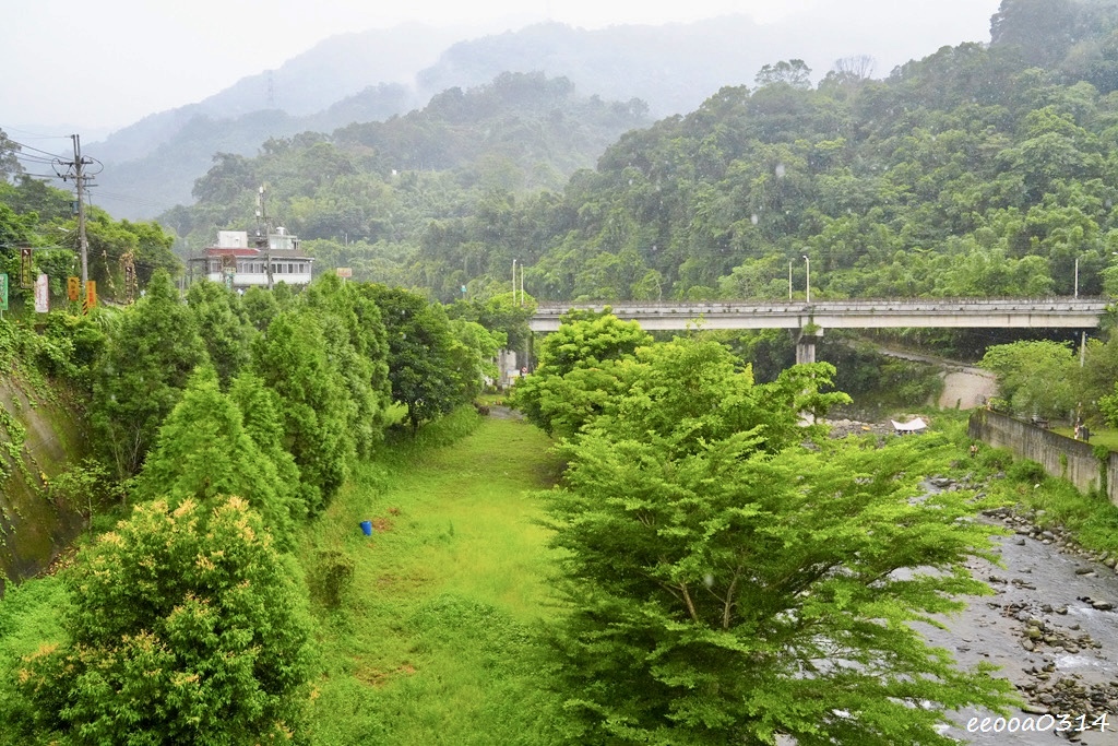 三峽大豹溪玩水攻略｜仙雲閣山莊免費溪邊烤肉玩水 + 荒郊野外