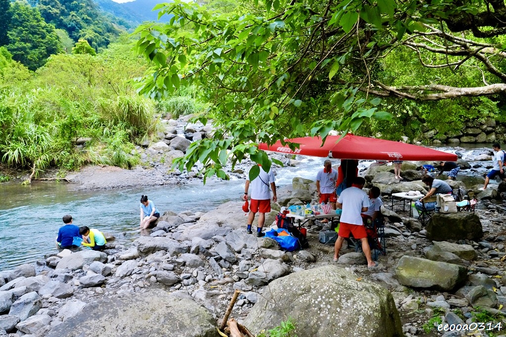 三峽大豹溪玩水攻略｜仙雲閣山莊免費溪邊烤肉玩水 + 荒郊野外
