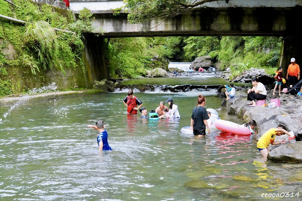 三峽大豹溪玩水攻略｜仙雲閣山莊免費溪邊烤肉玩水 + 荒郊野外