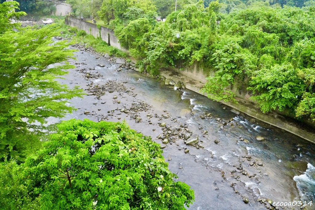 三峽大豹溪玩水攻略｜仙雲閣山莊免費溪邊烤肉玩水 + 荒郊野外