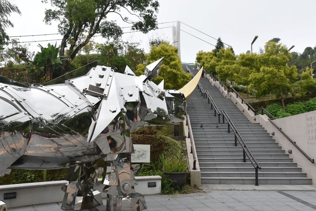 嘉義梅山一日遊行程推薦｜金牌農村太平社區 太平雲梯 太平老街