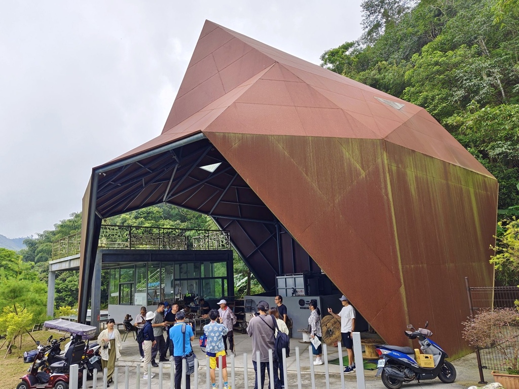 嘉義梅山一日遊行程推薦｜金牌農村太平社區 太平雲梯 太平老街