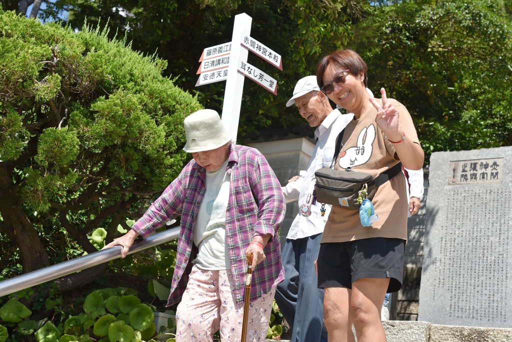 日本旅遊包車首選|BBC青鳥日本包車 專業中日文雙語司機 價
