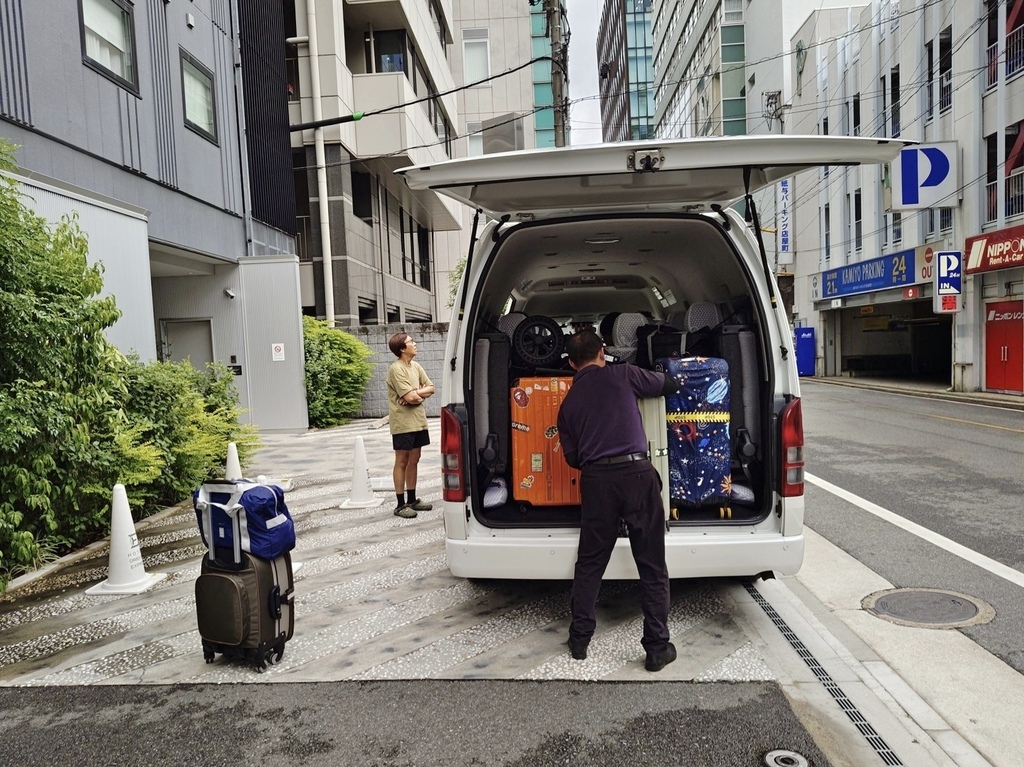 日本旅遊包車首選|BBC青鳥日本包車 專業中日文雙語司機 價
