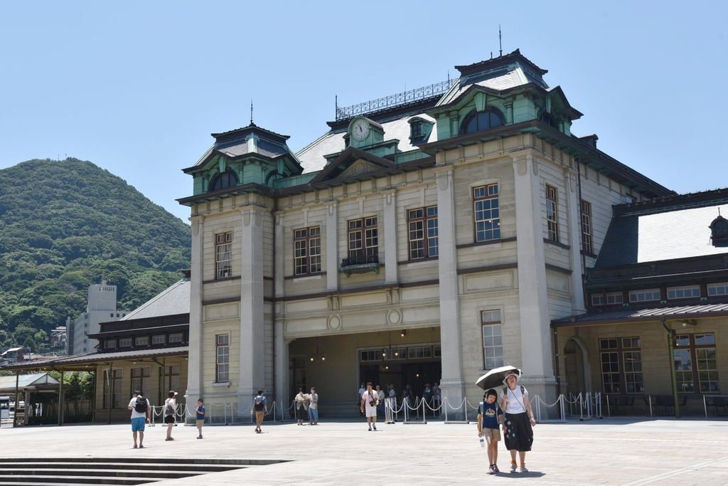 日本旅遊包車首選|BBC青鳥日本包車 專業中日文雙語司機 價