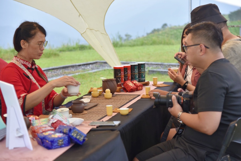 花蓮富里鄉2天1夜｜六十石山金針花季 里山-竹香物語體驗 稻