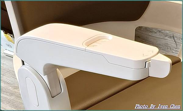 《自動化升降椅試乘記》長輩居家安全/ 照護長輩居家生活品質/