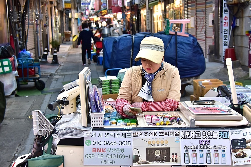 釜山【南浦洞PIFF廣場】養樂多媽媽