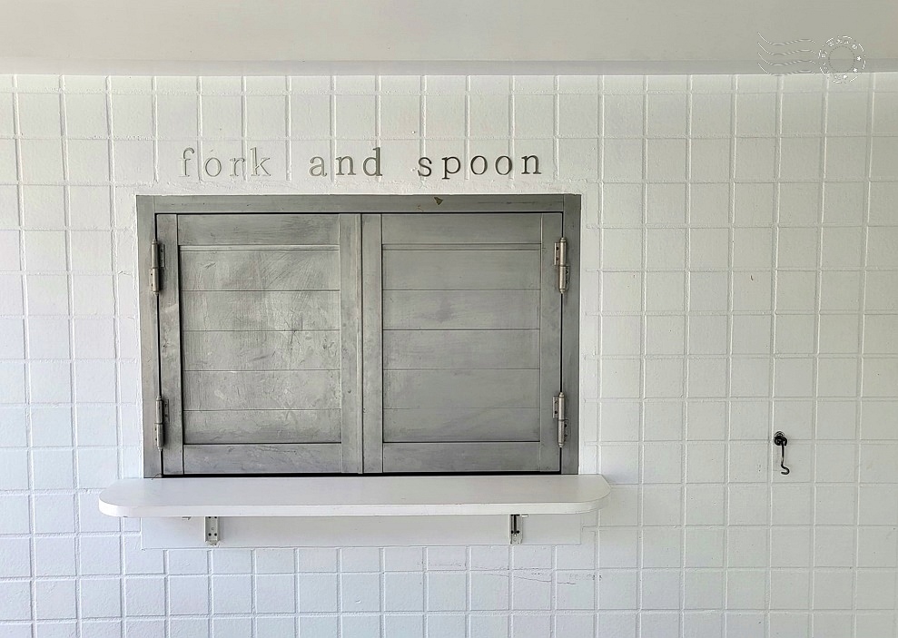 淡水河食商行 淡水河食商行