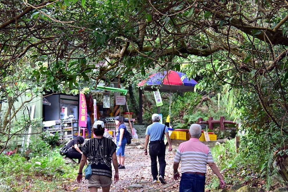 【猴洞坑瀑布】入口