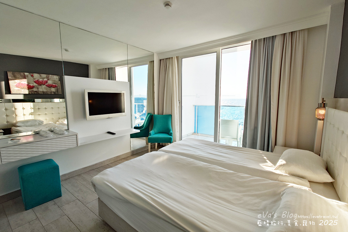 土耳其【土耳其蜜月旅遊】Le Bleu Hotel & Resort 庫薩達斯藍色酒店及度假村｜希臘式海濱度假體驗，一覺醒來擁抱愛琴海。土耳其住宿