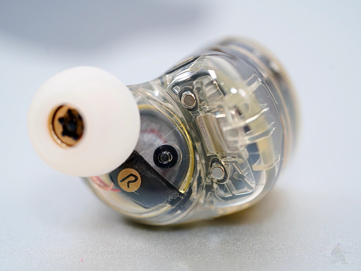 一副聽了起雞皮疙瘩的耳機,真實使用心得分享,音質、降噪、續航全面體驗|SOUNDPEATS H3 圈鐵三單體藍牙耳機【開箱評測】