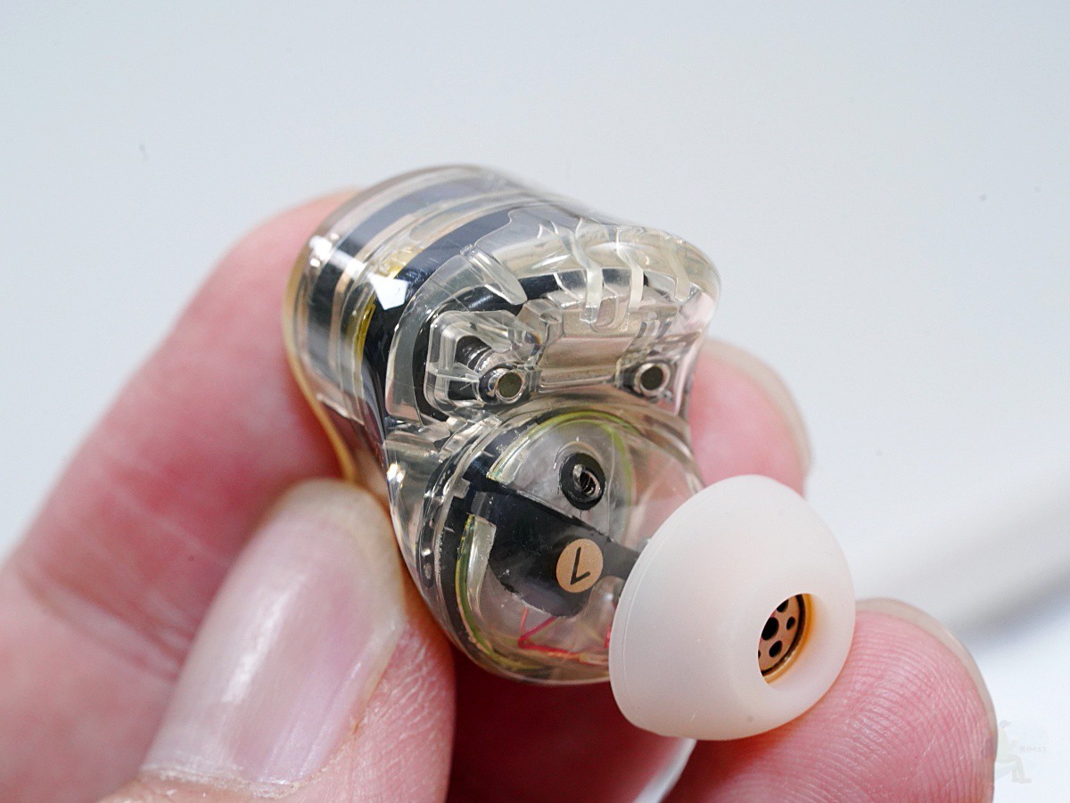 一副聽了起雞皮疙瘩的耳機,真實使用心得分享,音質、降噪、續航全面體驗|SOUNDPEATS H3 圈鐵三單體藍牙耳機【開箱評測】