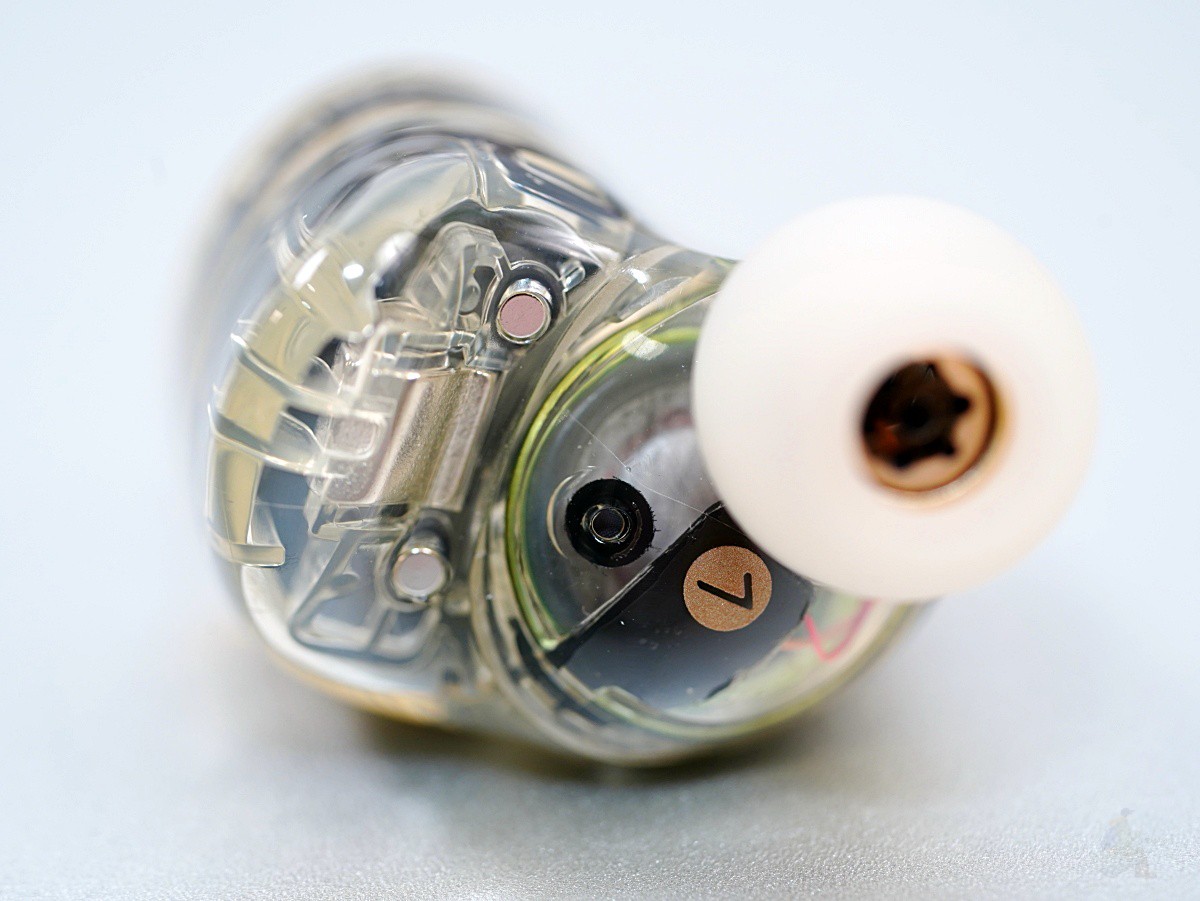 一副聽了起雞皮疙瘩的耳機,真實使用心得分享,音質、降噪、續航全面體驗|SOUNDPEATS H3 圈鐵三單體藍牙耳機【開箱評測】