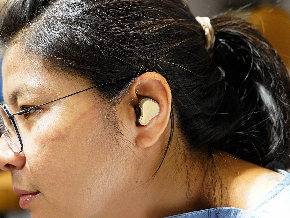 一副聽了起雞皮疙瘩的耳機,真實使用心得分享,音質、降噪、續航全面體驗|SOUNDPEATS H3 圈鐵三單體藍牙耳機【開箱評測】