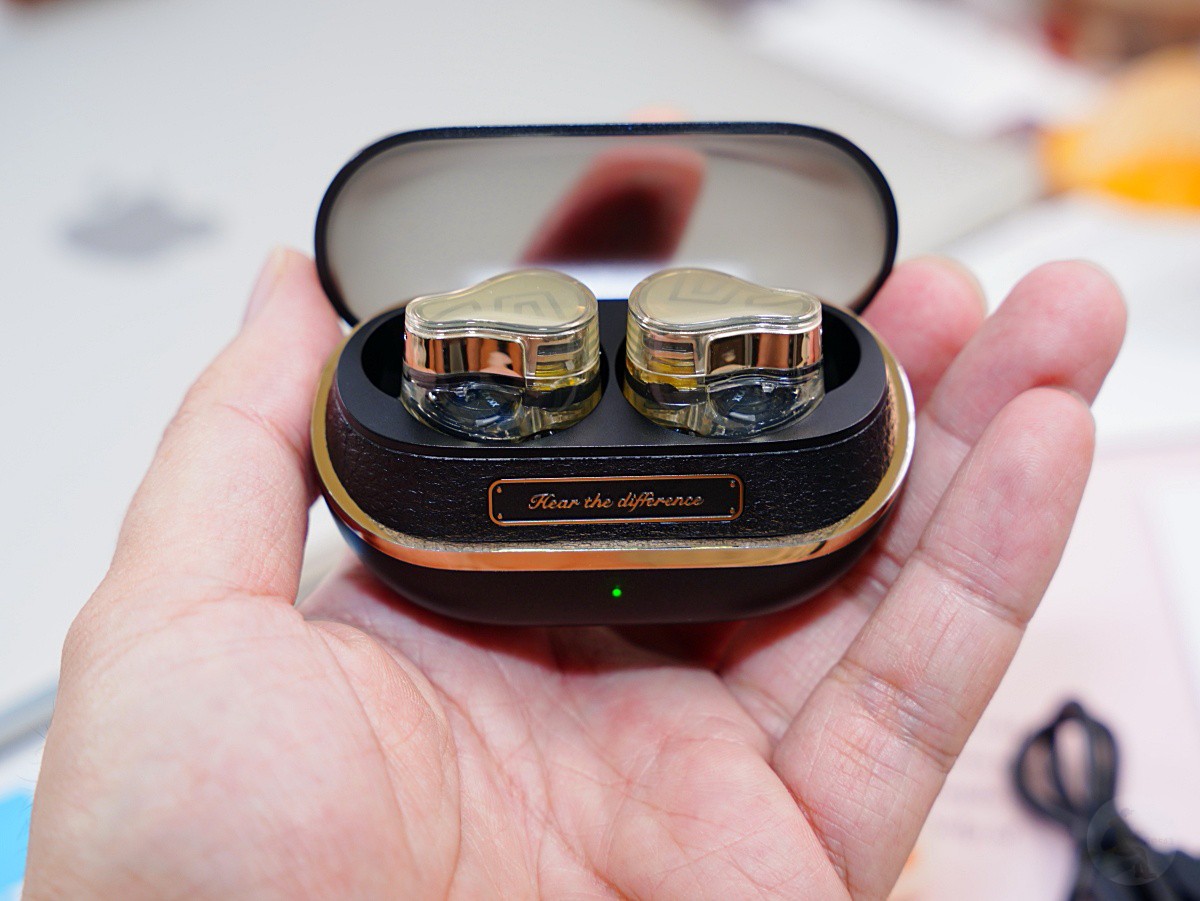 一副聽了起雞皮疙瘩的耳機,真實使用心得分享,音質、降噪、續航全面體驗|SOUNDPEATS H3 圈鐵三單體藍牙耳機【開箱評測】