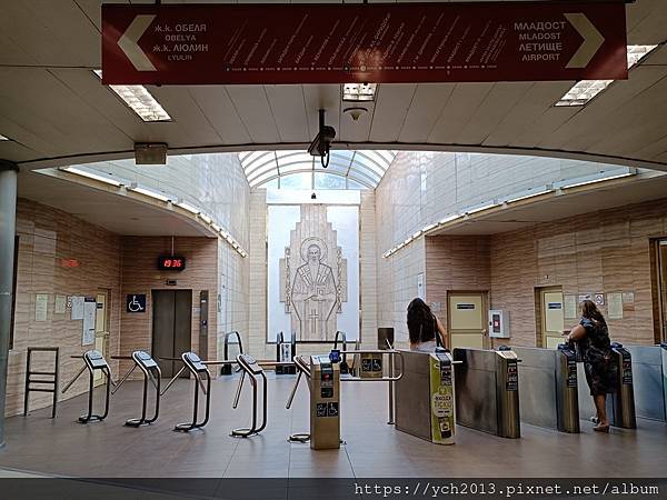 走逛索菲亞凱悅飯店周邊建築與公園