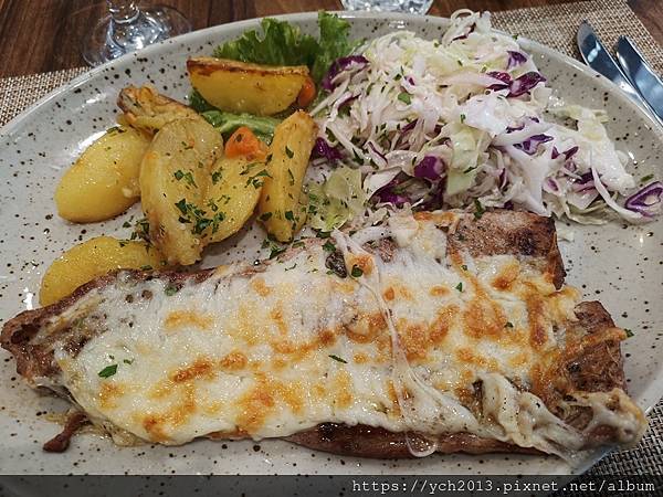 貝羅格拉齊克要塞午餐／保加利亞午餐