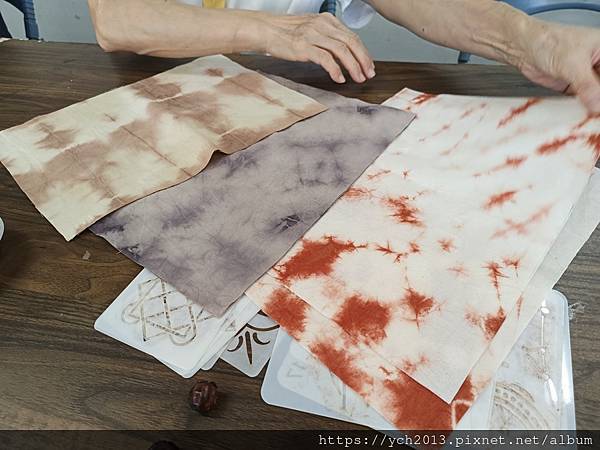 花蓮壽豐山下部落柿染筆記本製作