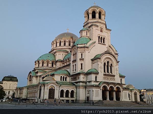 走逛索菲亞凱悅飯店周邊建築與公園