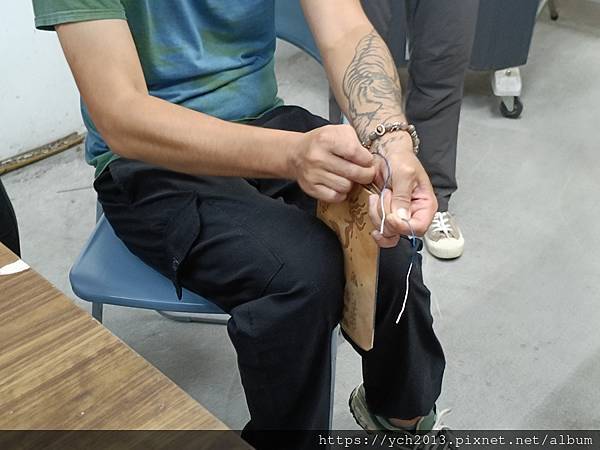 花蓮壽豐山下部落柿染筆記本製作