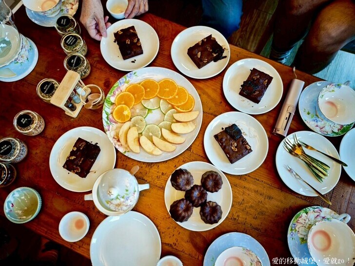 桃園市龍潭區【臺灣客家茶文化館】全台唯一!六國茶席體驗 享受專屬茶旅巡禮，體驗獨一無二的文化饗宴 中秋節 客茶樓推出『唐博福烤雞』挑戰大胃王免費吃  浪漫台三線旅遊景點 愛就跟我一起快樂GO !
