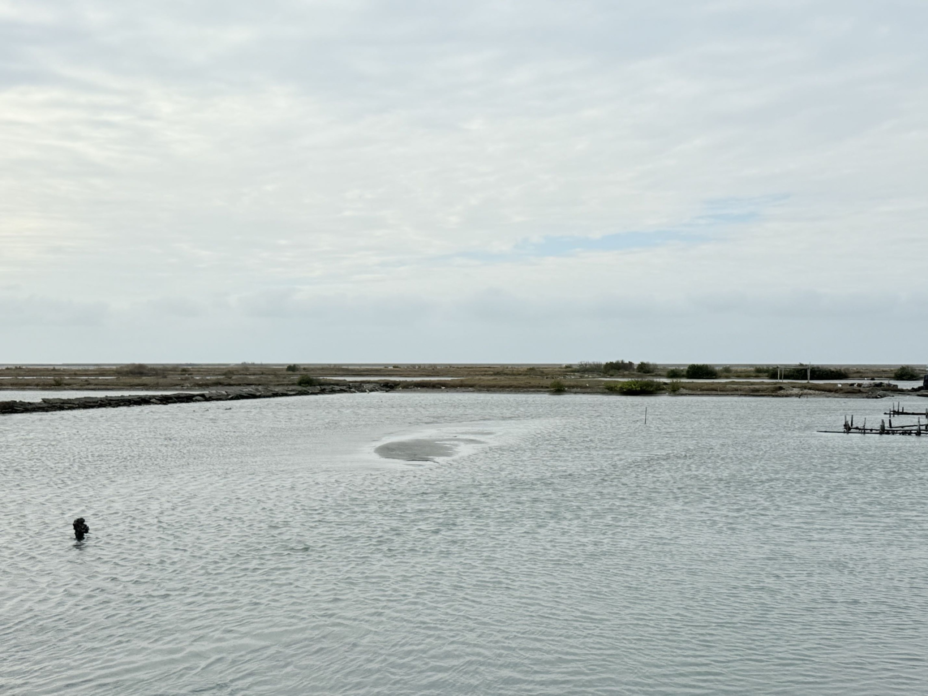 旅途中的幸福時光:台南。奇美。青鯤鯓扇形鹽田。午餐 阿月虱目魚粥。七股鹽山