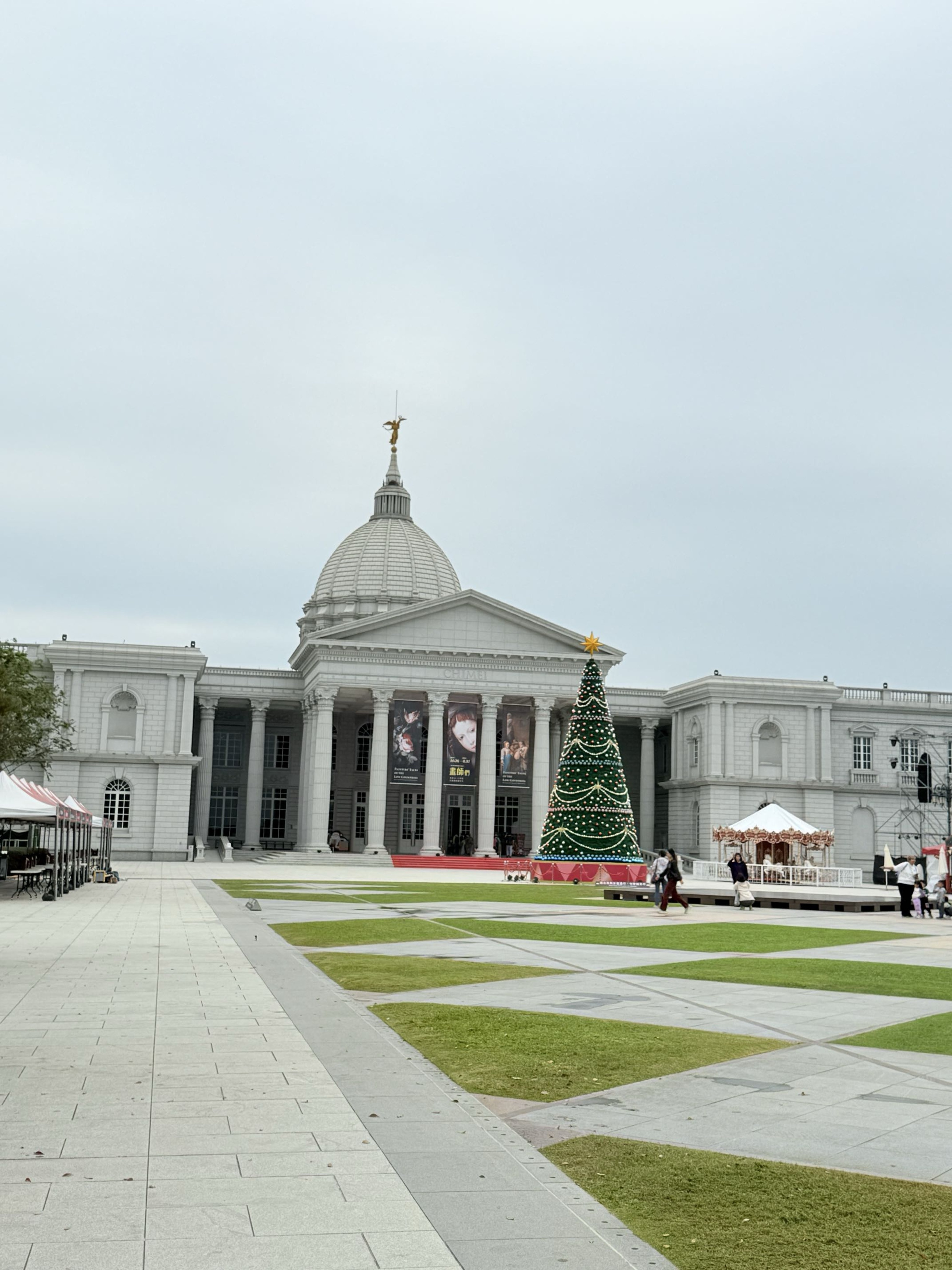 旅途中的幸福時光:台南。奇美。青鯤鯓扇形鹽田。午餐 阿月虱目魚粥。七股鹽山