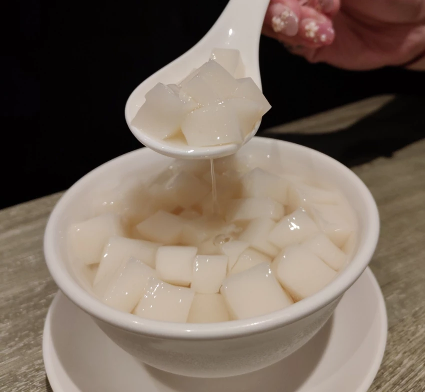 【竹北美食】四川吳抄手遠百竹北店｜紅油抄手、水煮牛必點！香麻