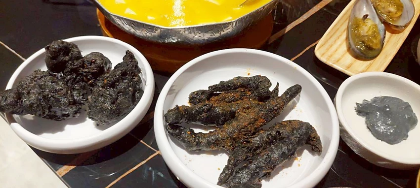 美食｜高雄美食推薦「這間串燒」，最Chill吃到飽 KTV，