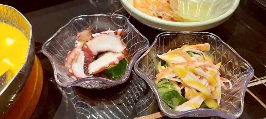 美食｜高雄美食推薦「這間串燒」，最Chill吃到飽 KTV，