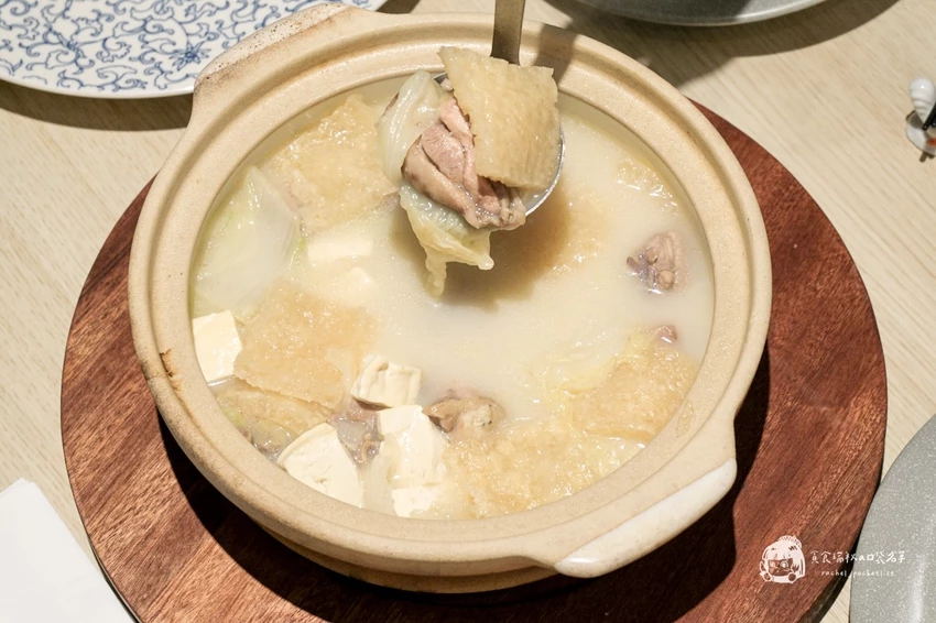 台中南屯｜瓦庫燒肉&不葷主義新品牌，雞湯界愛馬仕！顛覆中菜印象的現代風餐廳｜GOGOGA 極上雞湯 新派中菜...