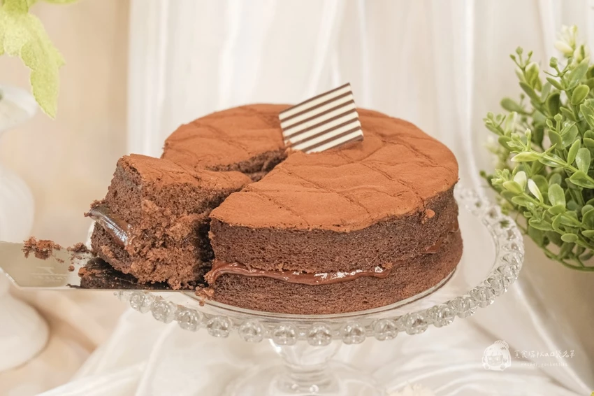 台中南屯｜台中必吃千層推薦！手工35層千層蛋糕，彌月蛋糕人氣首選｜2度C NiGuo 向上店 – 貪食瑞秋a口袋名...