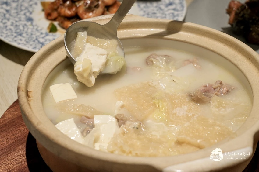 台中南屯｜瓦庫燒肉&不葷主義新品牌，雞湯界愛馬仕！顛覆中菜印象的現代風餐廳｜GOGOGA 極上雞湯 新派中菜...