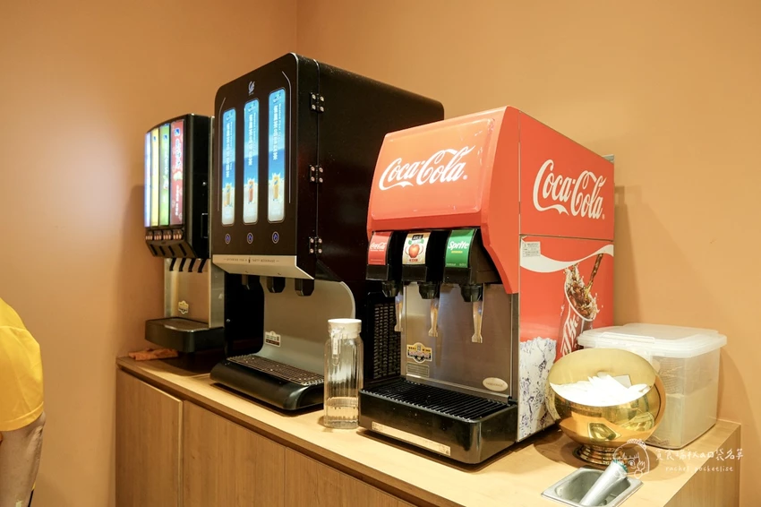 台中南區｜森川丼丼旗下鍋物品牌，雞湯控必收！一鍋入魂的濃郁黃金雞湯底｜金大方職人雞湯鍋物 – 貪食瑞秋a...