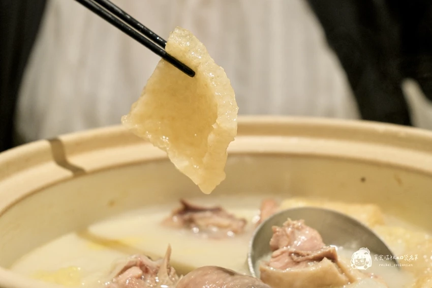 台中南屯｜瓦庫燒肉&不葷主義新品牌，雞湯界愛馬仕！顛覆中菜印象的現代風餐廳｜GOGOGA 極上雞湯 新派中菜...