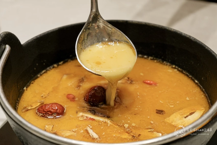 台中南區｜森川丼丼旗下鍋物品牌，雞湯控必收！一鍋入魂的濃郁黃金雞湯底｜金大方職人雞湯鍋物 – 貪食瑞秋a...