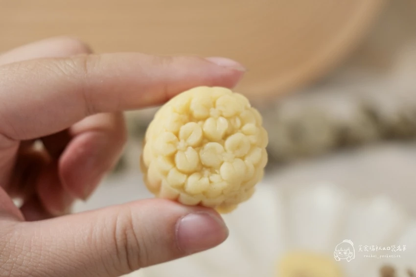 宅配美食｜榮獲國際獎肯定的高顏值綠豆糕！香氣細緻、送禮自用都超讚｜羽曦堂 星辰禮盒 綜合冰豆糕 – 貪食...