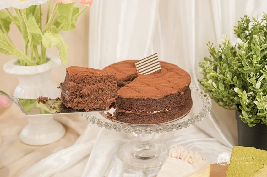 台中南屯｜台中必吃千層推薦！手工35層千層蛋糕，彌月蛋糕人氣首選｜2度C NiGuo 向上店 – 貪食瑞秋a口袋名...