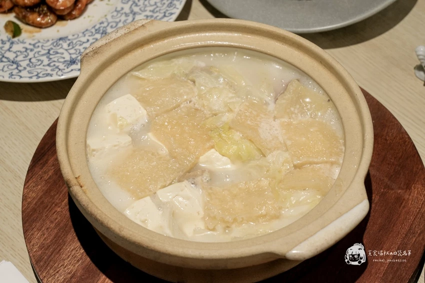 台中南屯｜瓦庫燒肉&不葷主義新品牌，雞湯界愛馬仕！顛覆中菜印象的現代風餐廳｜GOGOGA 極上雞湯 新派中菜...