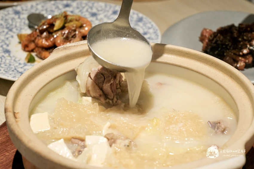 台中南屯｜瓦庫燒肉&不葷主義新品牌，雞湯界愛馬仕！顛覆中菜印象的現代風餐廳｜GOGOGA 極上雞湯 新派中菜...