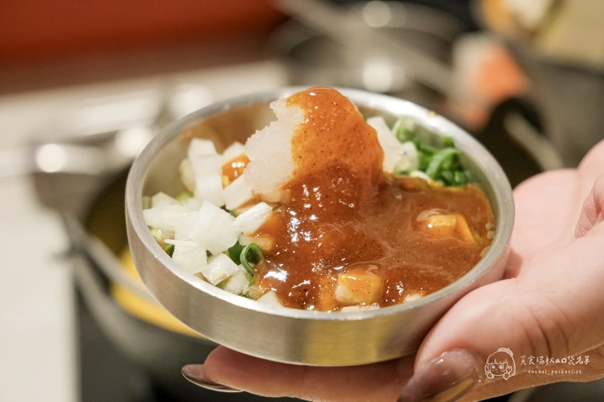 台中南區｜森川丼丼旗下鍋物品牌，雞湯控必收！一鍋入魂的濃郁黃金雞湯底｜金大方職人雞湯鍋物 – 貪食瑞秋a...