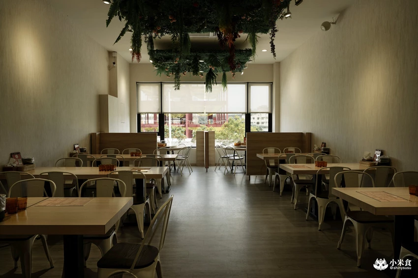 MeMeThai蜜蜜泰泰式餐廳｜泰泰們好料上桌摟，北屯家庭聚餐，2025台中泰式餐廳推薦 – 小米食