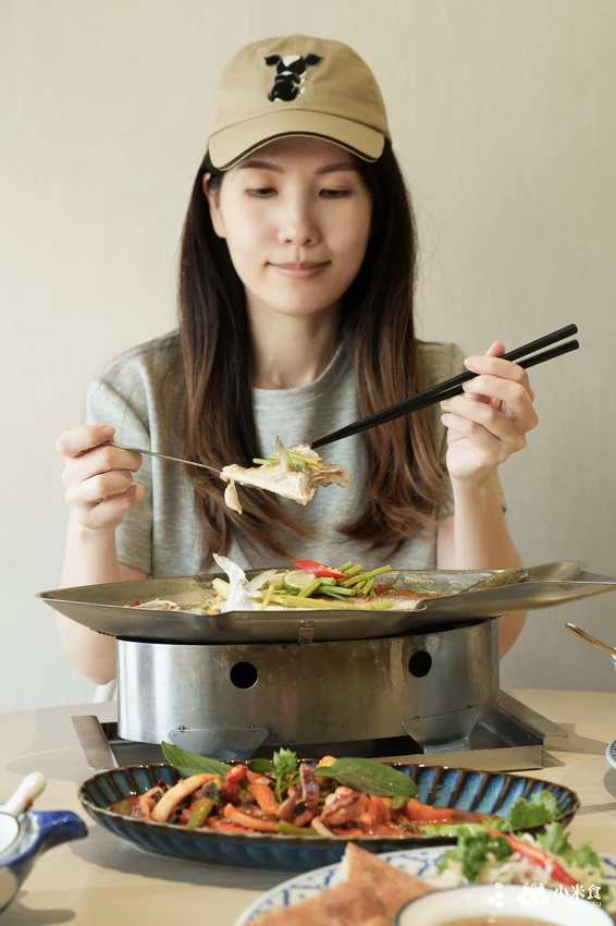 MeMeThai蜜蜜泰泰式餐廳｜泰泰們好料上桌摟，北屯家庭聚餐，2025台中泰式餐廳推薦 – 小米食