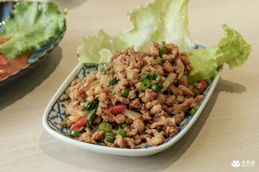 MeMeThai蜜蜜泰泰式餐廳｜泰泰們好料上桌摟，北屯家庭聚餐，2025台中泰式餐廳推薦 – 小米食