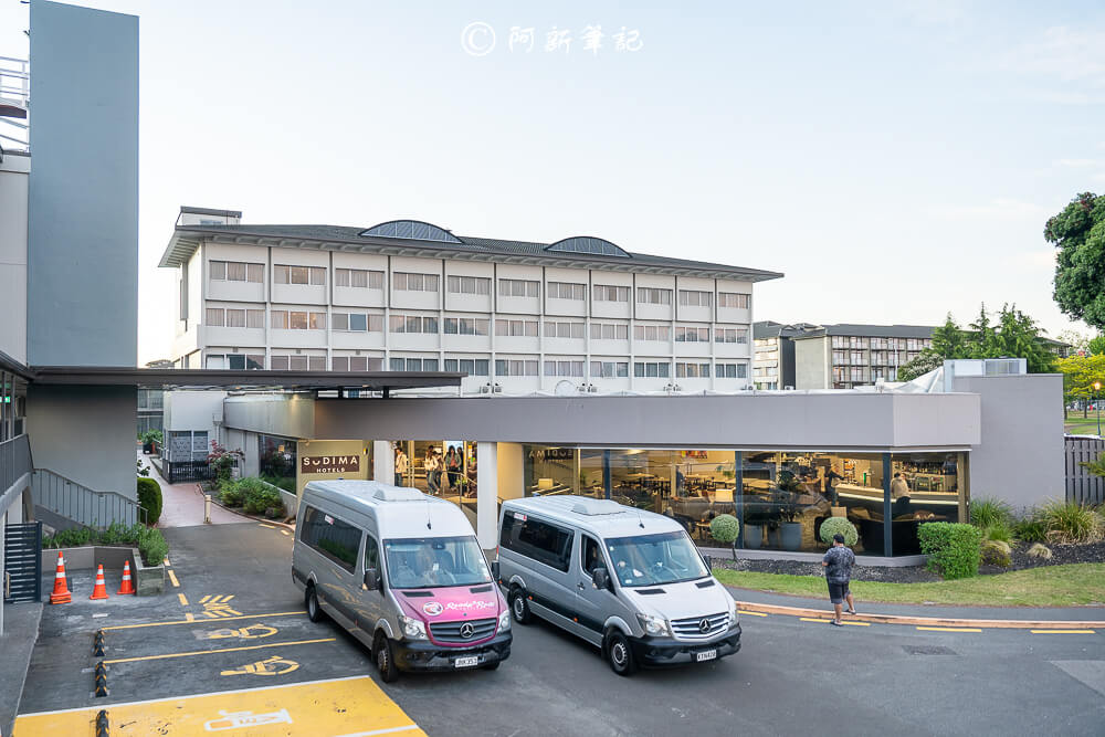 紐西蘭南島北島之旅，皇后鎮、庫克山隱士廬、毛利文化村、米佛峽灣全收錄