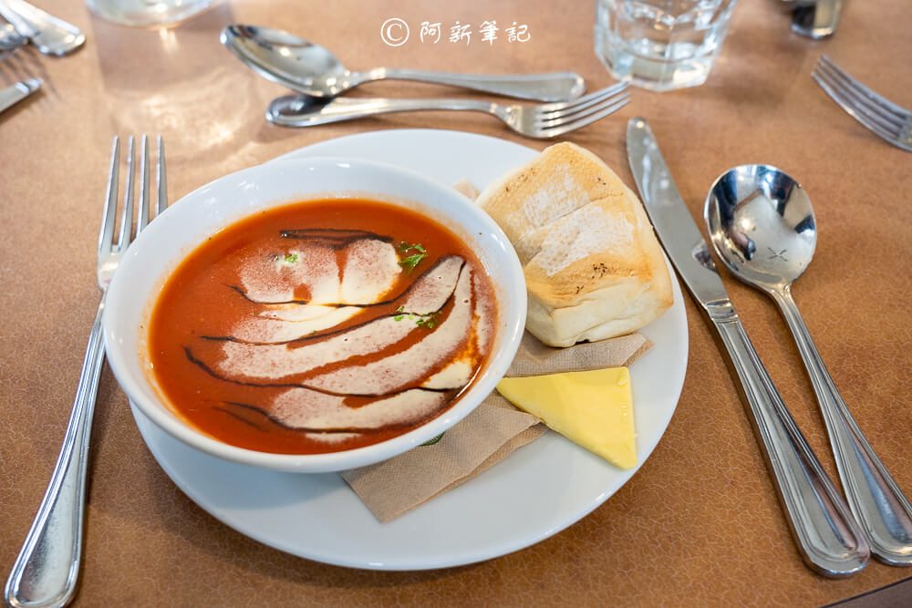 紐西蘭南島北島之旅，皇后鎮、庫克山隱士廬、毛利文化村、米佛峽灣全收錄