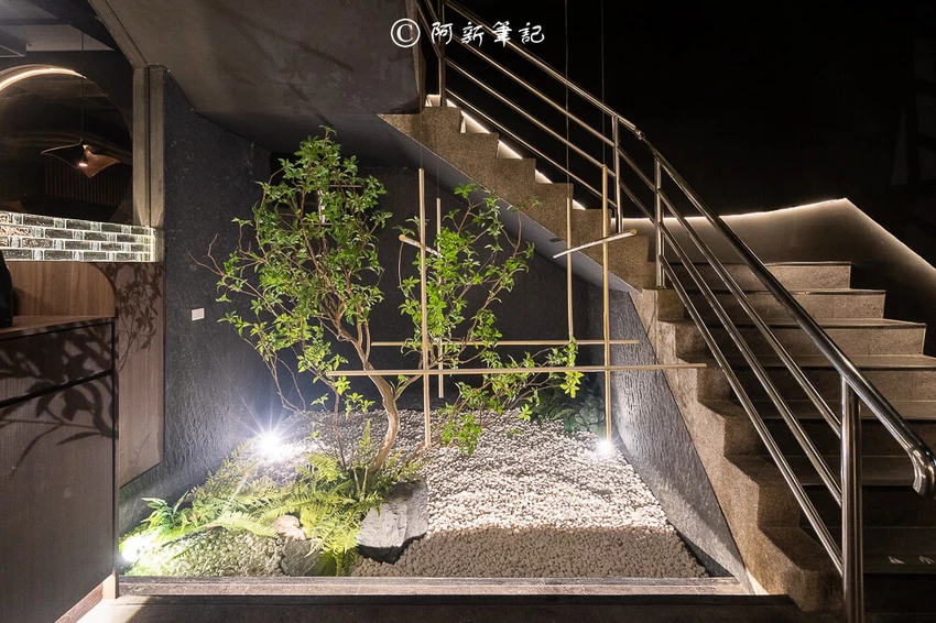 彰化燒肉脂本燒肉超犯規!必點30CM幻切牛舌,A5和牛入口即化。