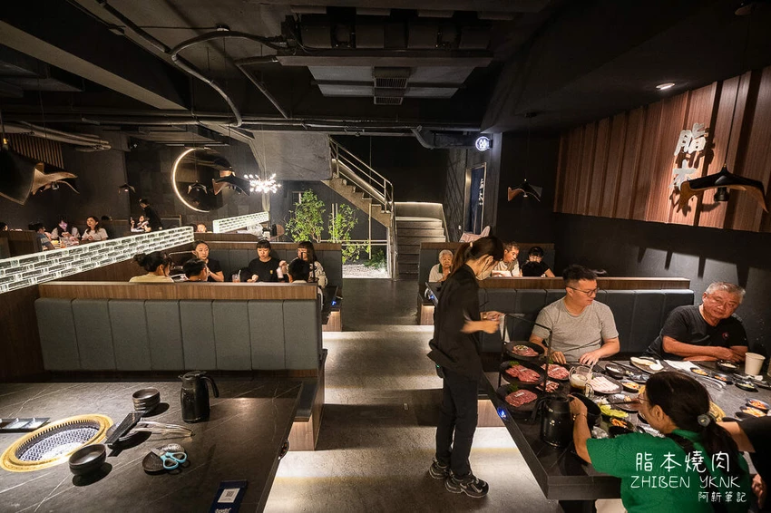 彰化燒肉脂本燒肉超犯規!必點30CM幻切牛舌,A5和牛入口即化。