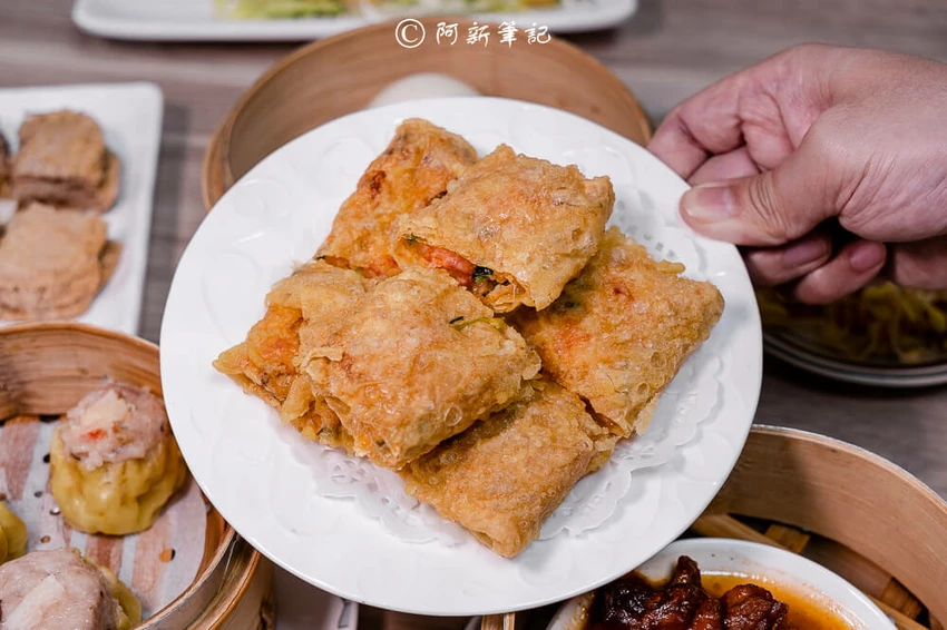 台中南屯美食新指標！五星飯店主廚掌杓，平價港式點心熱炒超值選。